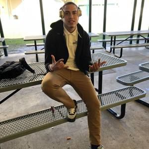 Meet your Posher, Raymond